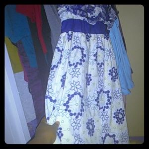 I'm selling a classic children's dress